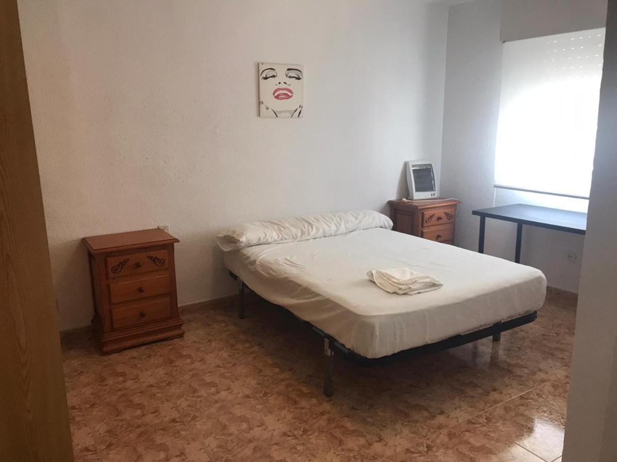 4 Dorm Cerca De Playa Y Centro Ciudad Apartment มาลากา ภายนอก รูปภาพ